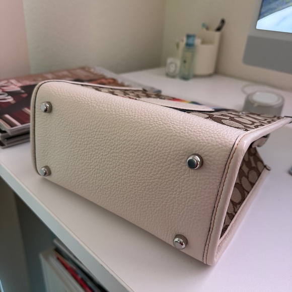 coach Dempsey Tote 22 In Signature Jacquard With Rainbow Stripe And Patch cj576 - Picture 7 of 8